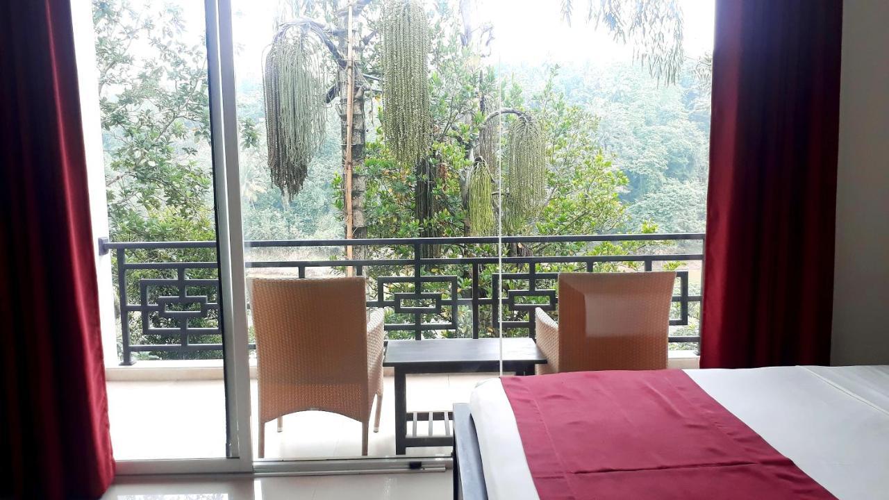 Kandy Rivers Edge Nature Resort מראה חיצוני תמונה