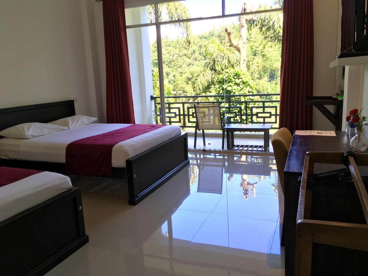 Kandy Rivers Edge Nature Resort מראה חיצוני תמונה